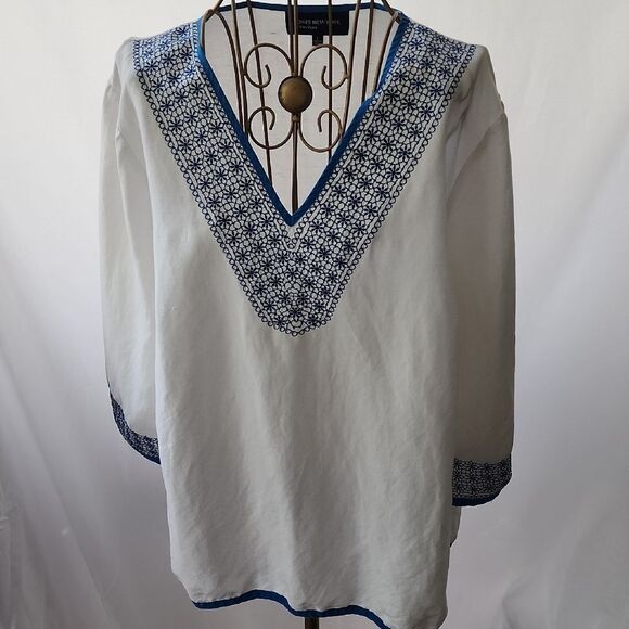 Linen Embroidered V~Neck Tunic Size Large With Blue Piping - Picture 1 of 7